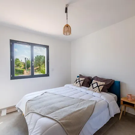 Les Lauriers Roses - Maison Climatisee Piscine Bessas